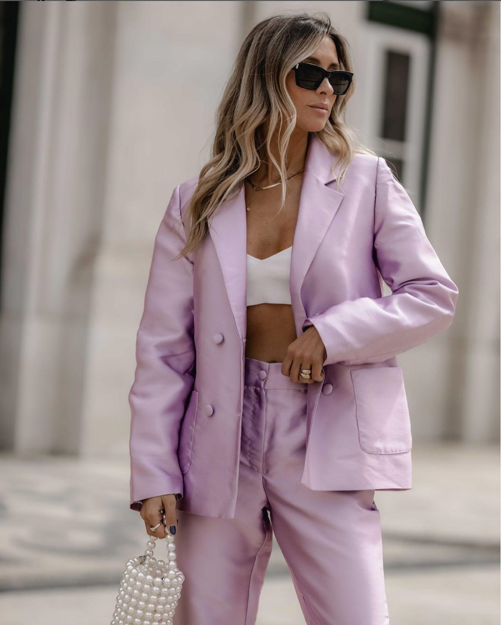 Traje Menice